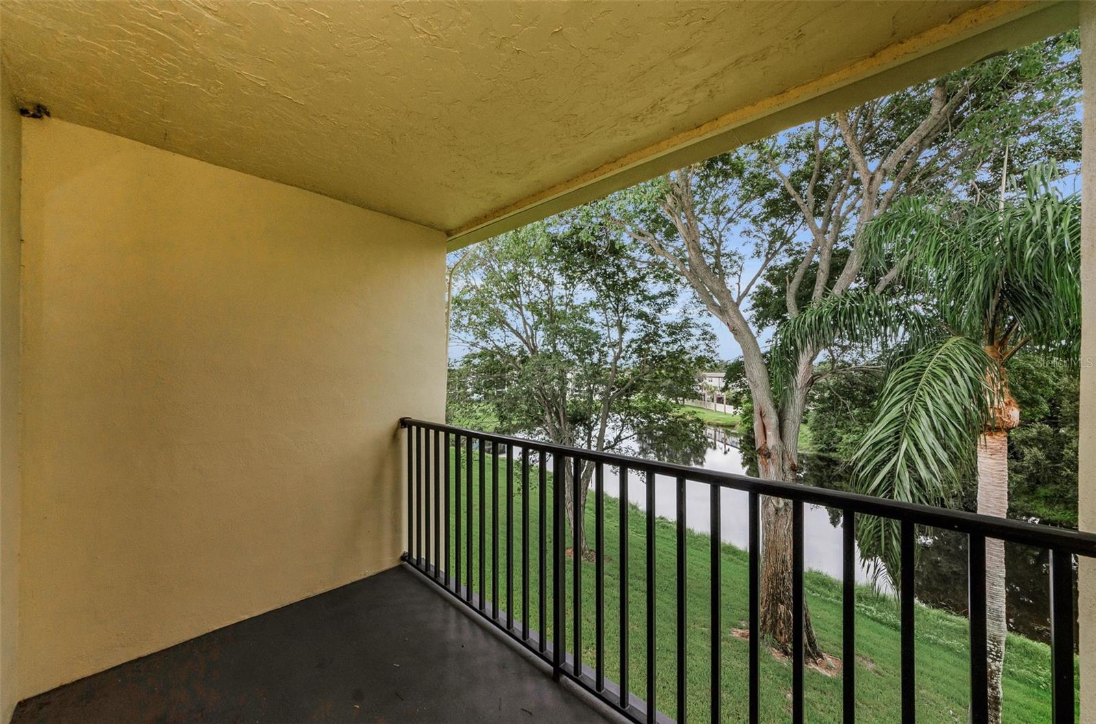Image 35 of 53 For 1450 Heather Ridge Boulevard 307