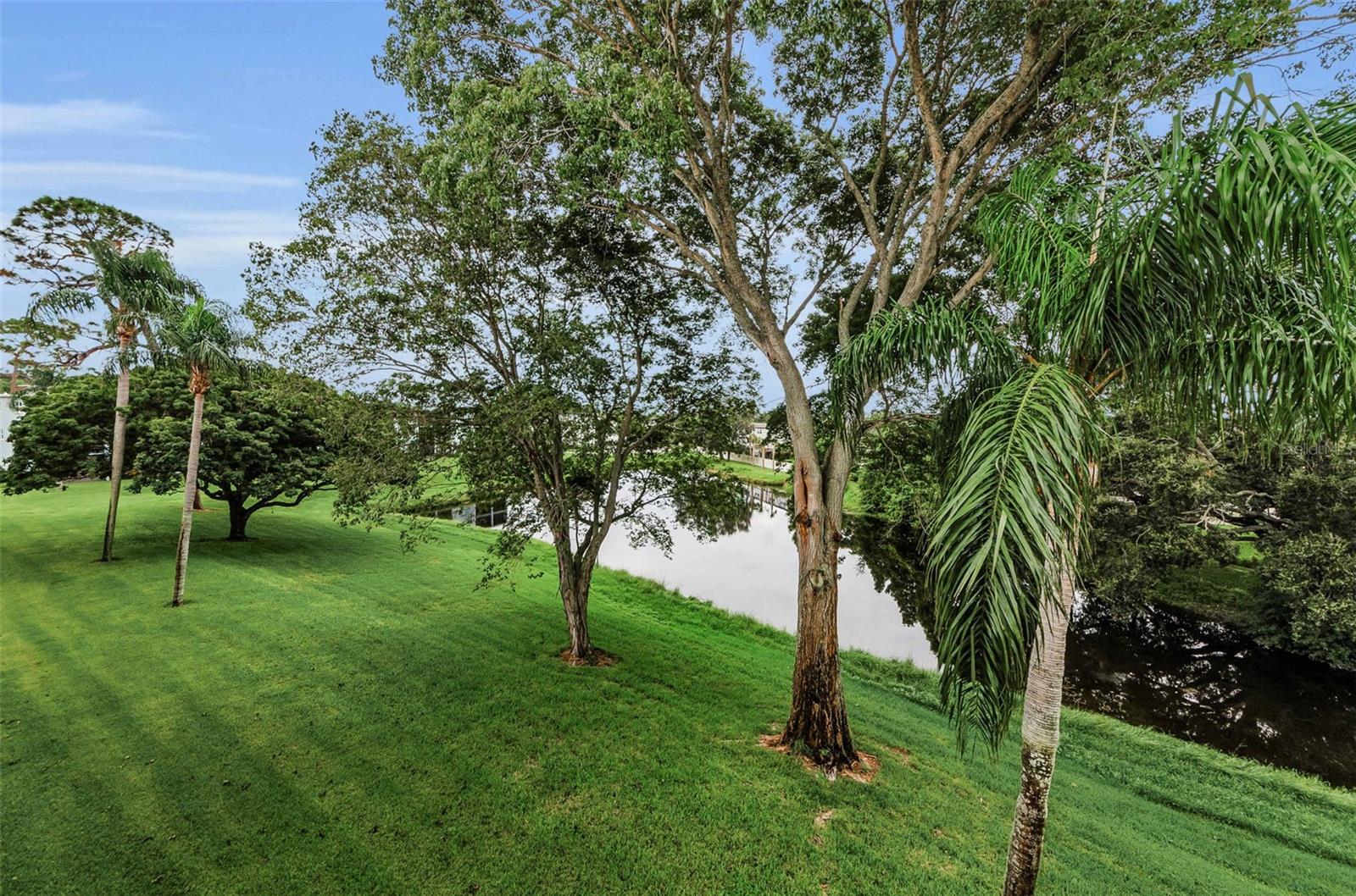 Image 36 of 53 For 1450 Heather Ridge Boulevard 307