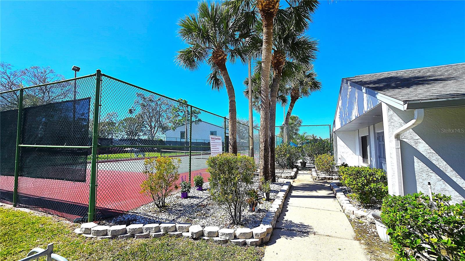 Image 43 of 50 For 1109 Pine Ridge Circle W C1