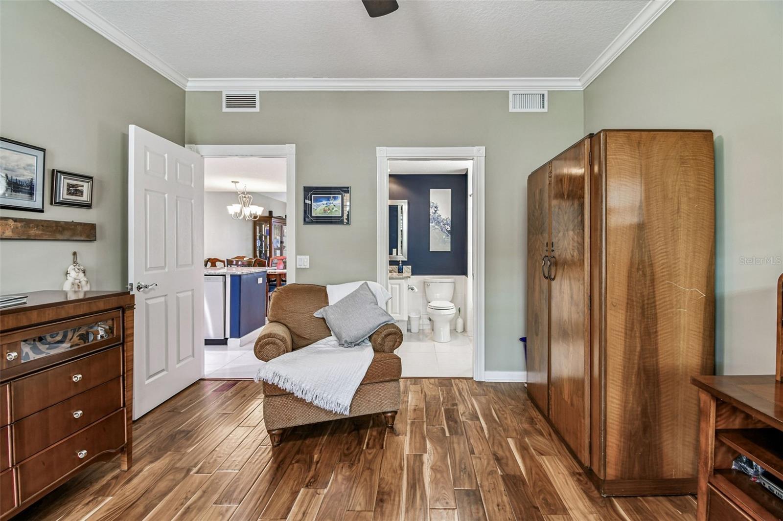 Image 18 of 82 For 5373 Eliseo Street