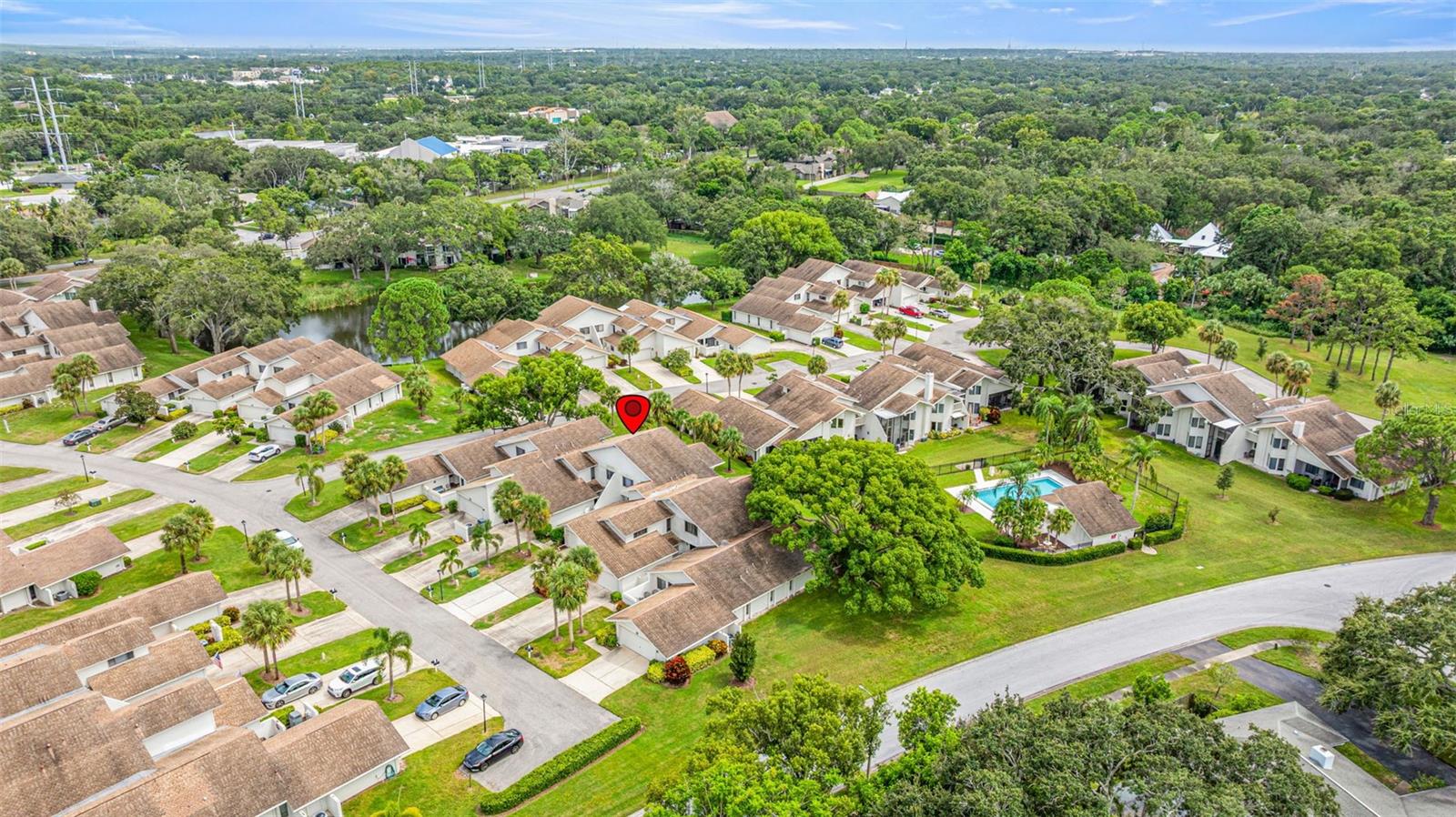 Image 33 of 42 For 468 Lakeview Drive 21