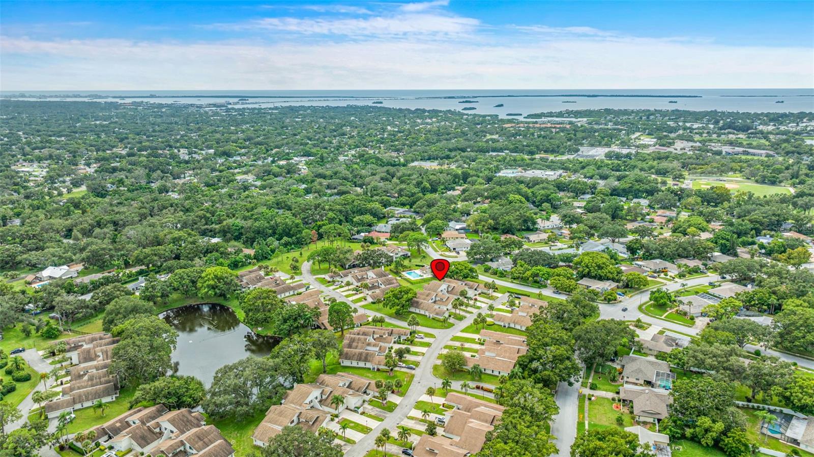 Image 34 of 42 For 468 Lakeview Drive 21