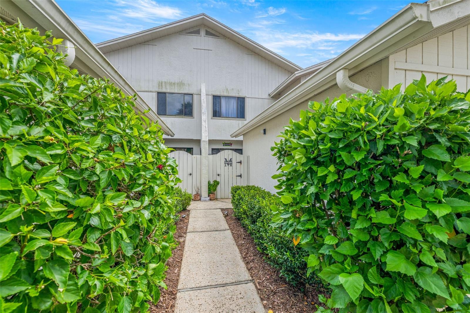 Image 4 of 42 For 468 Lakeview Drive 21