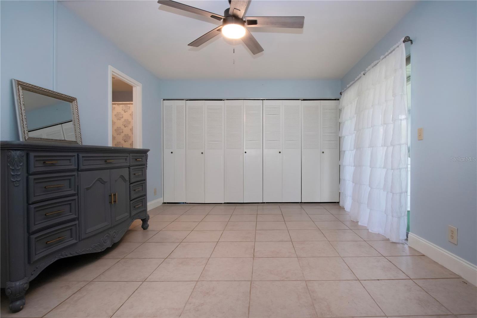 Image 14 of 48 For 1802 Bedford Terrace 170