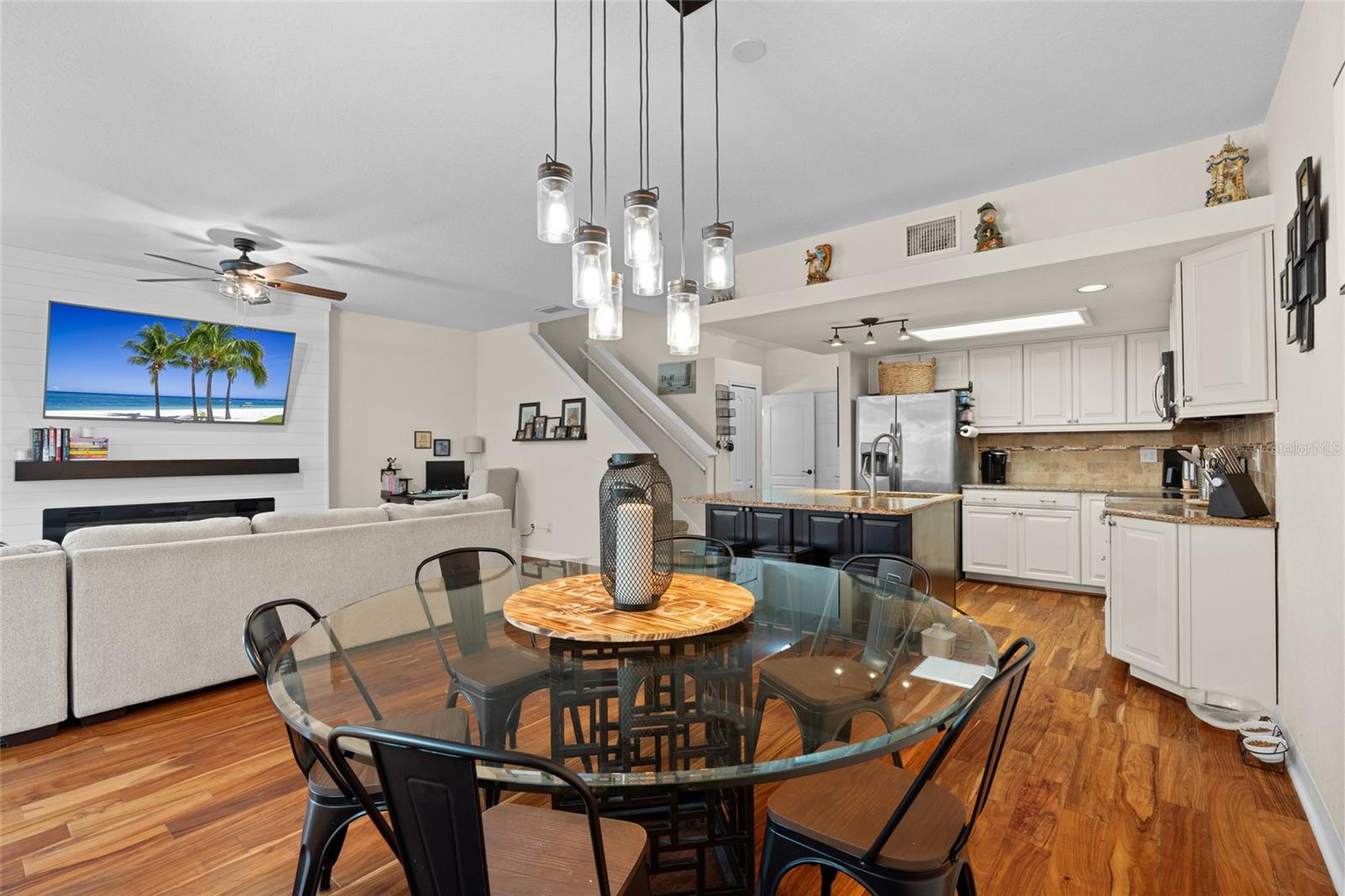 Image 8 of 48 For 3452 Primrose Way