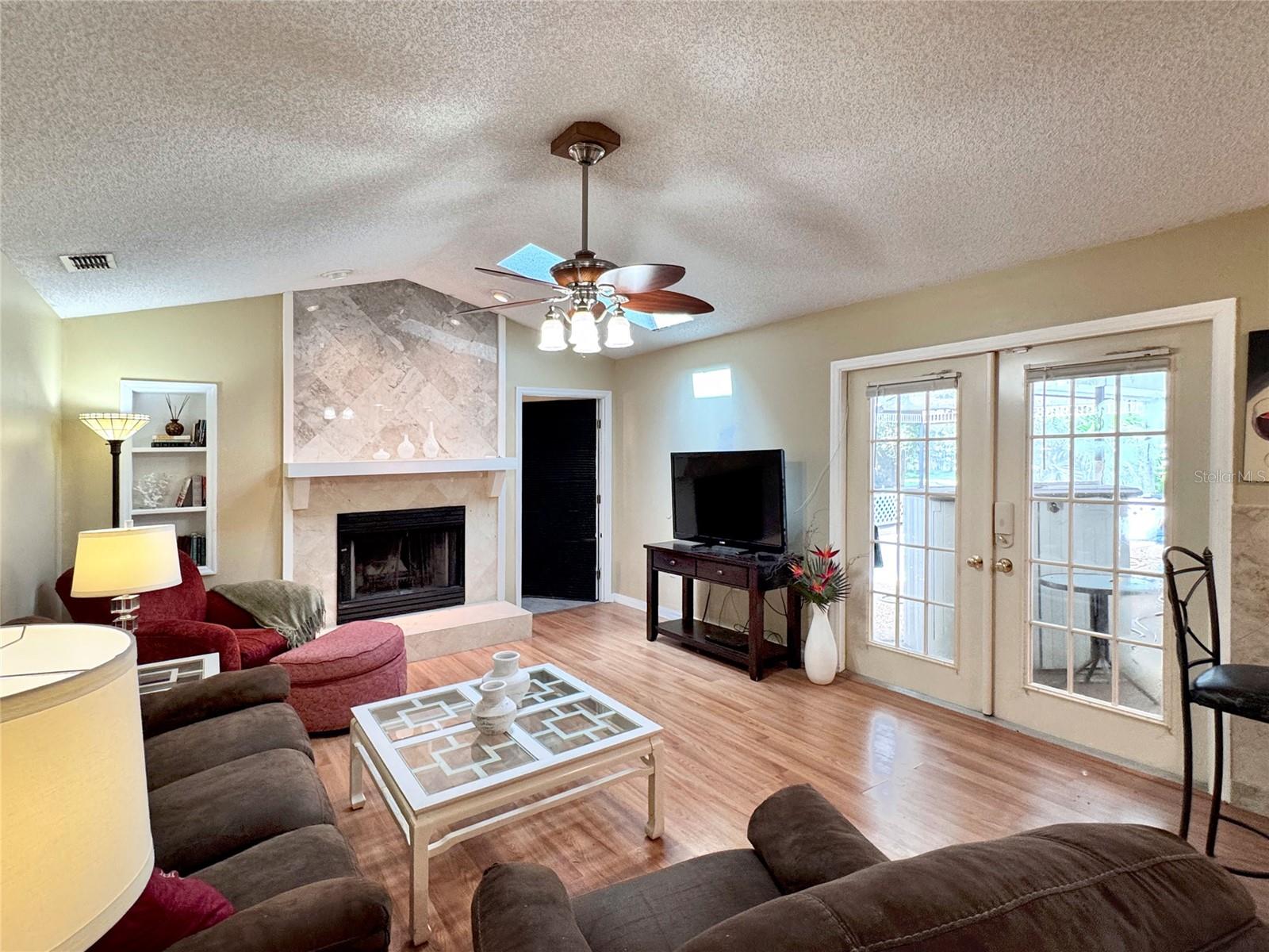 Image 4 of 31 For 1135 Colony Arms Drive
