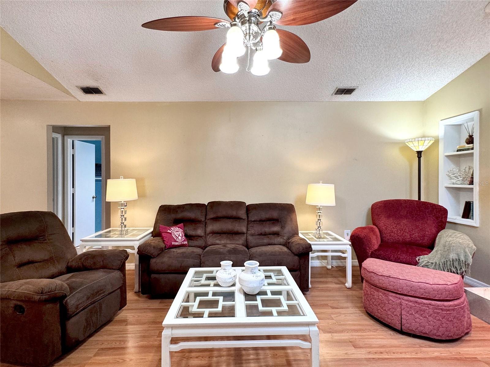 Image 6 of 31 For 1135 Colony Arms Drive