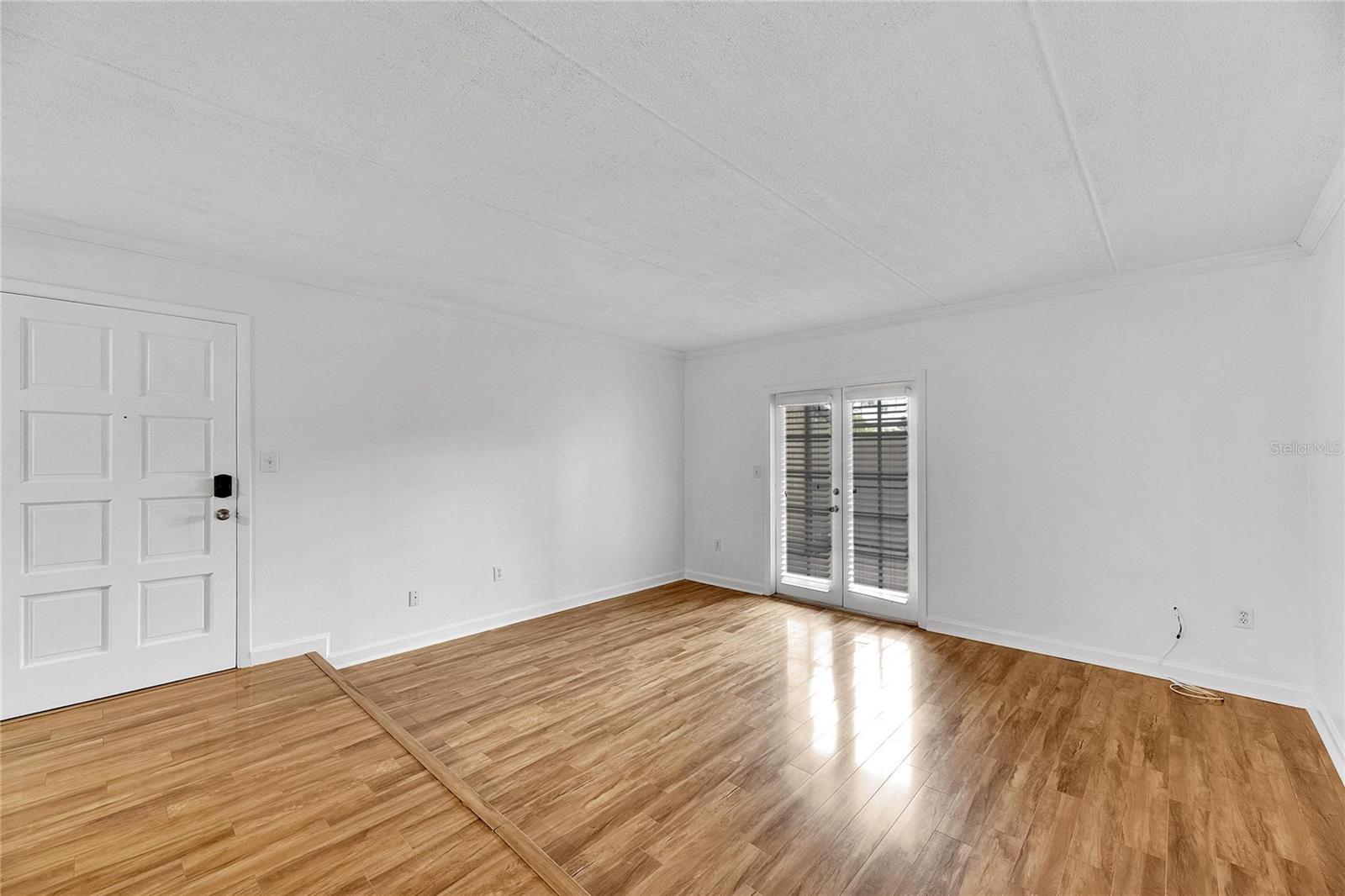 Image 13 of 30 For 5304 Kennedy Boulevard 106