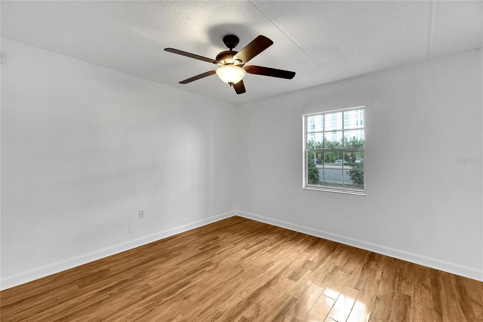 Image 17 of 30 For 5304 Kennedy Boulevard 106