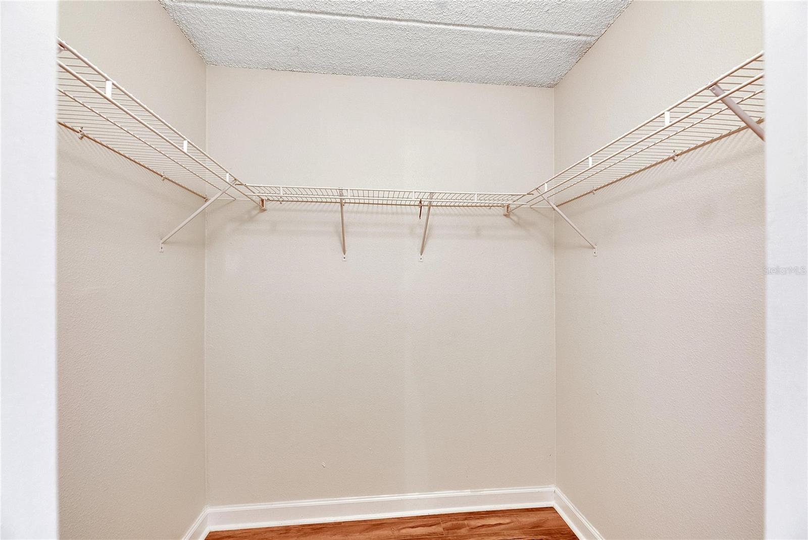 Image 21 of 30 For 5304 Kennedy Boulevard 106