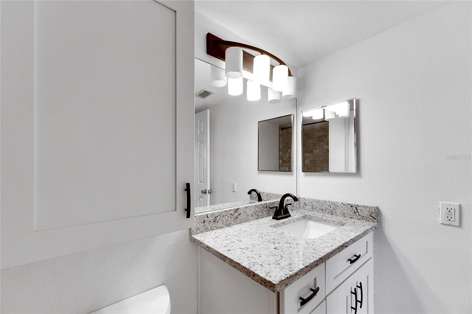 Image 24 of 30 For 5304 Kennedy Boulevard 106
