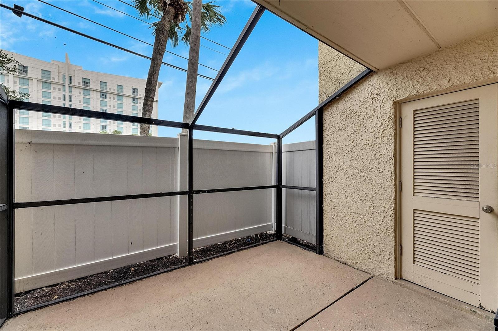 Image 28 of 30 For 5304 Kennedy Boulevard 106
