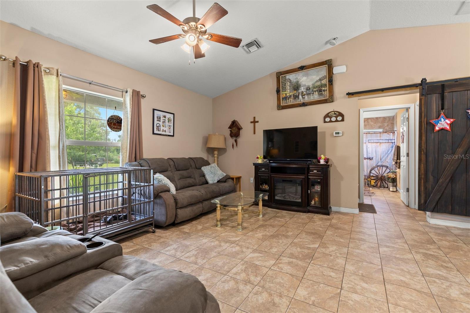 Image 6 of 28 For 17345 Valencia Drive