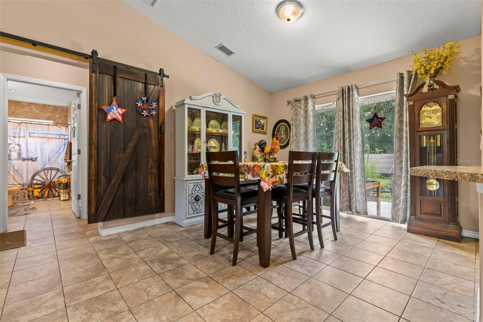 Image 9 of 28 For 17345 Valencia Drive