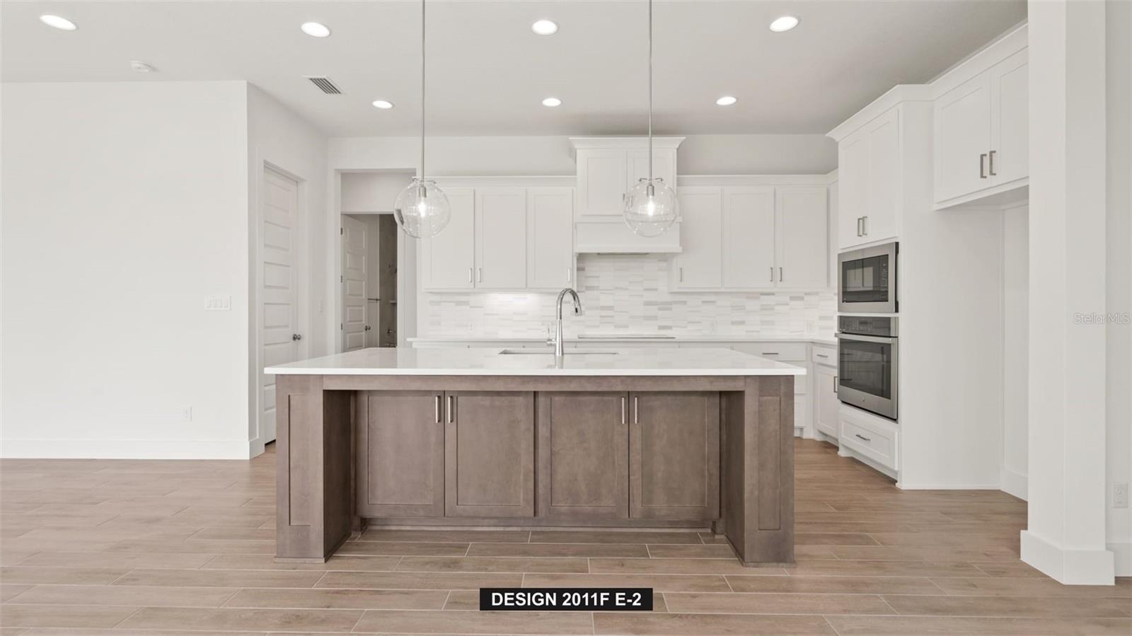 Image 5 of 13 For 13050 Camelot Lane