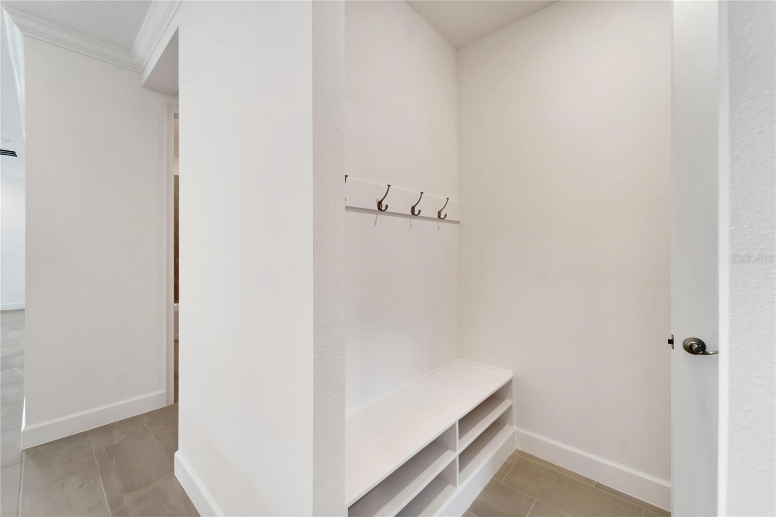 Image 10 of 65 For 943 Signet Drive