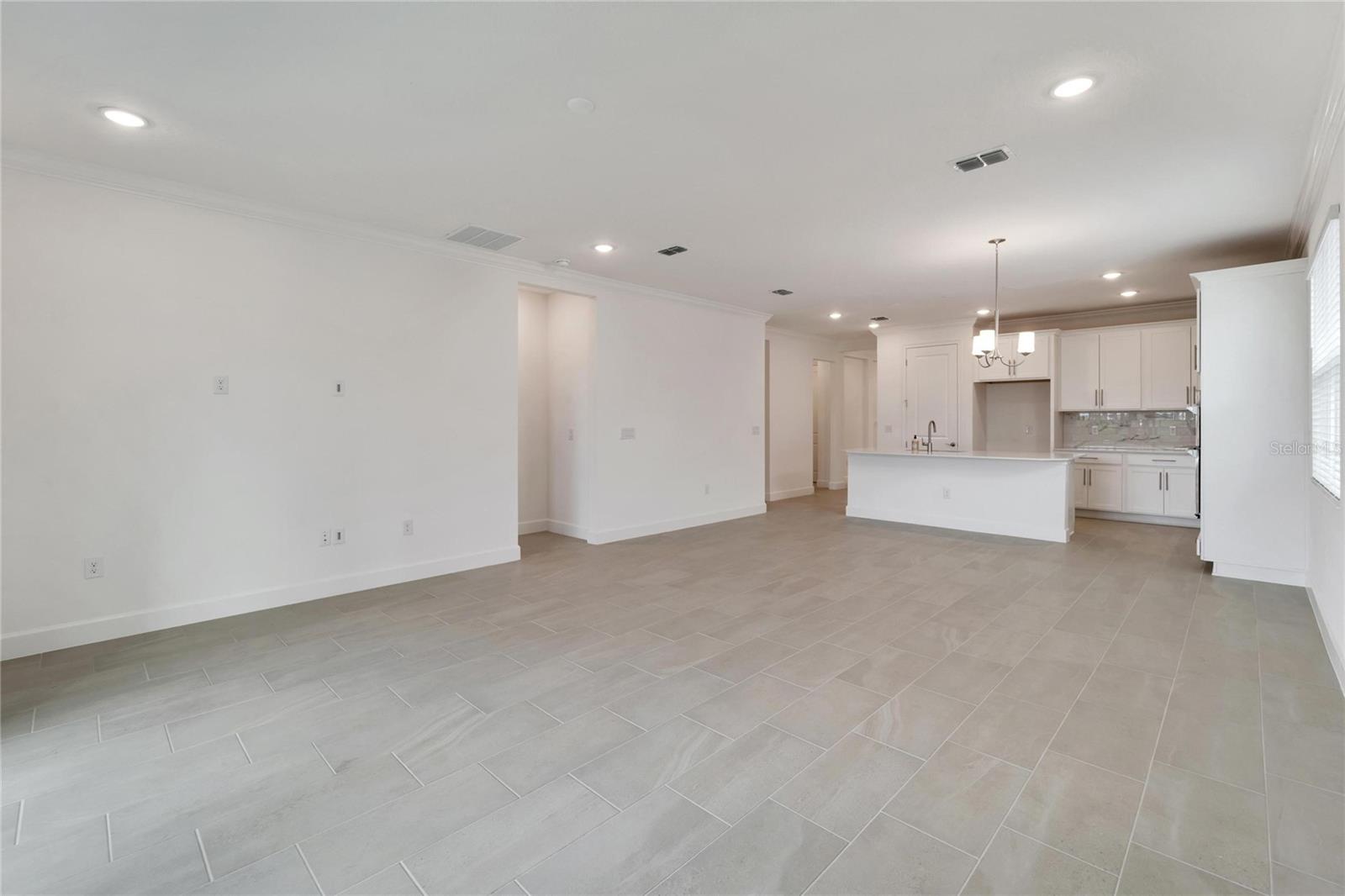 Image 21 of 65 For 943 Signet Drive
