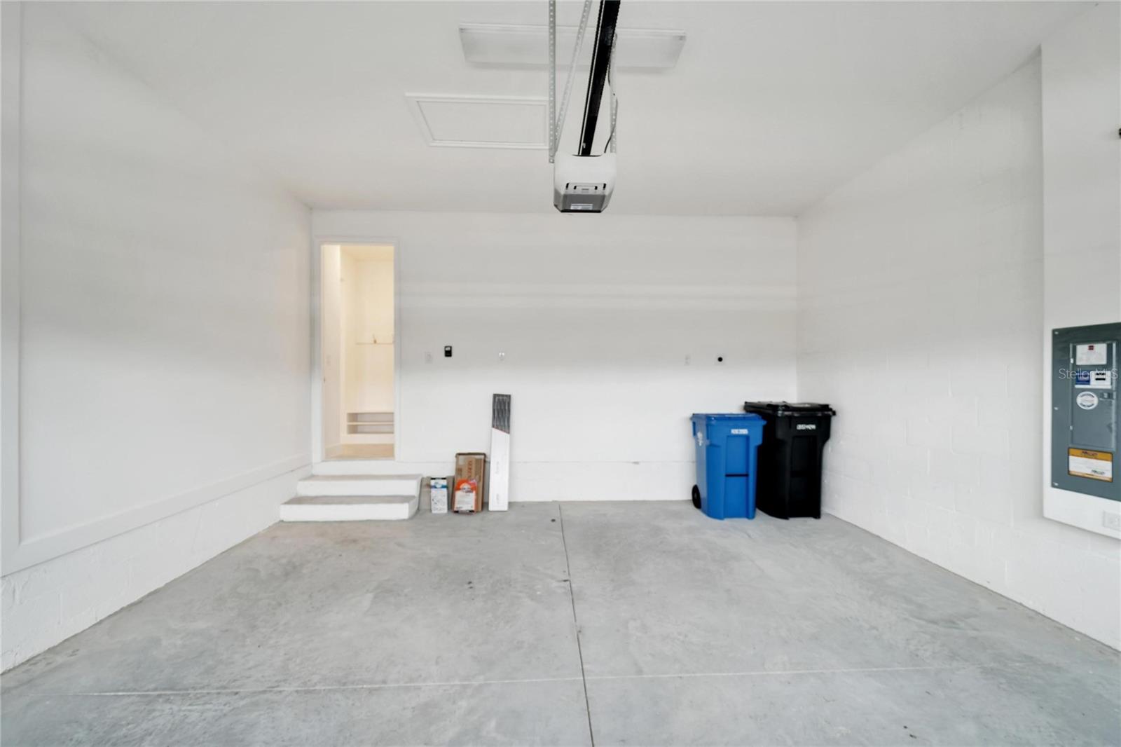 Image 41 of 65 For 943 Signet Drive