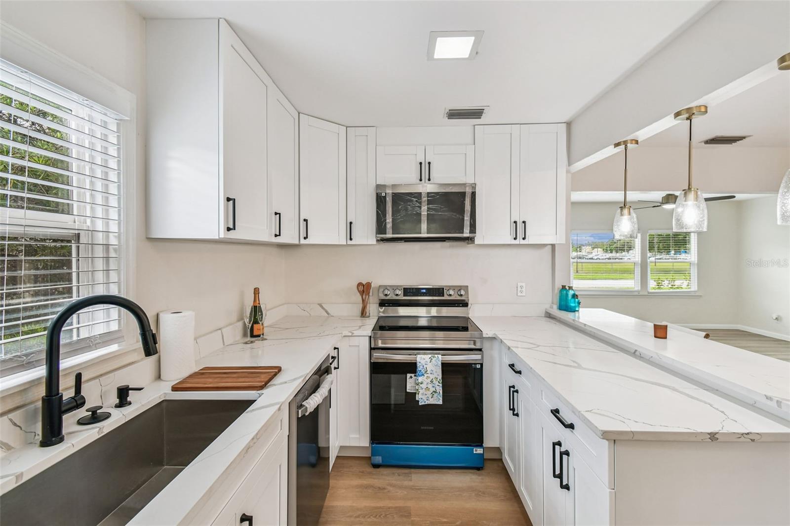 Image 11 of 34 For 2705 7th Avenue N