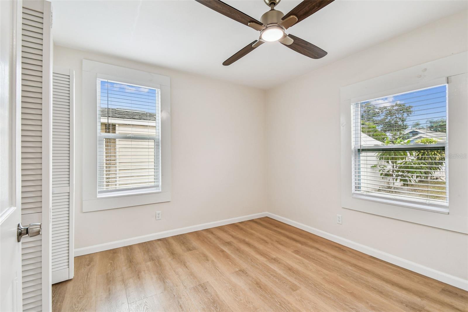 Image 18 of 34 For 2705 7th Avenue N