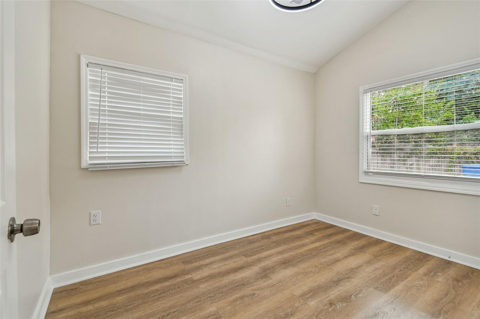 Image 26 of 34 For 2705 7th Avenue N