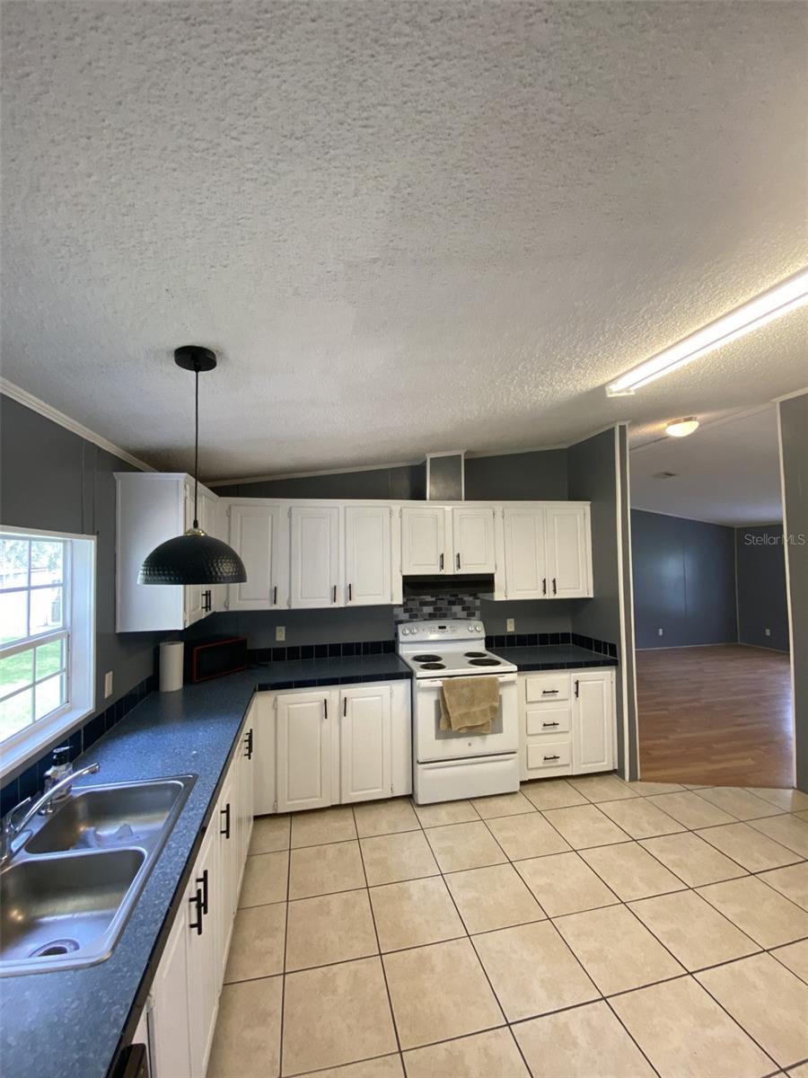 Image 18 of 26 For 18851 Washington Lane
