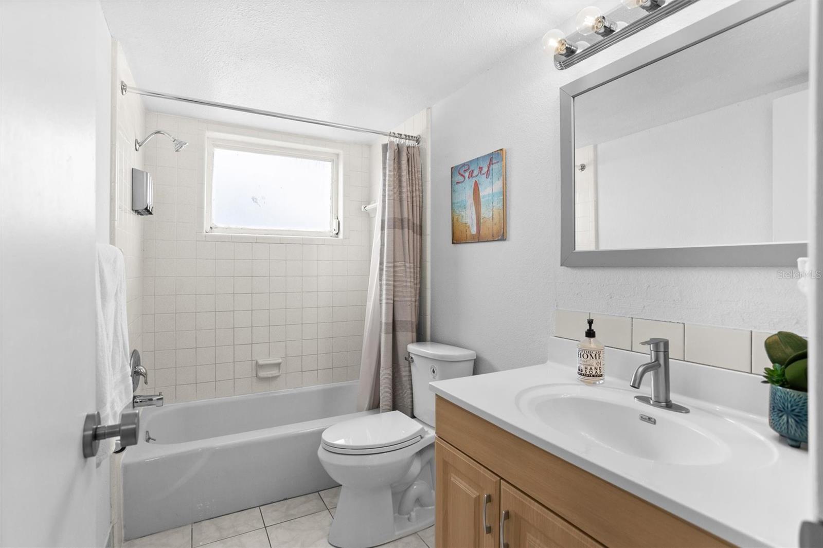 Image 18 of 22 For 2176 Winchester Road N 4