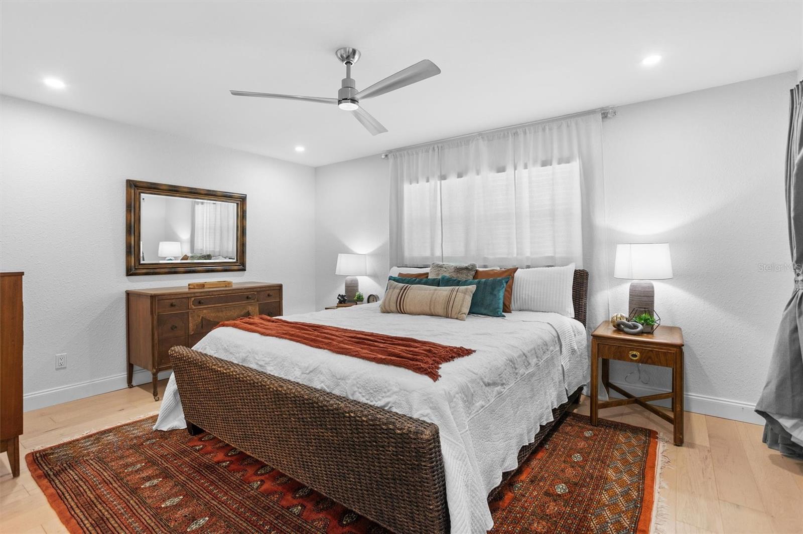 Image 9 of 22 For 2176 Winchester Road N 4