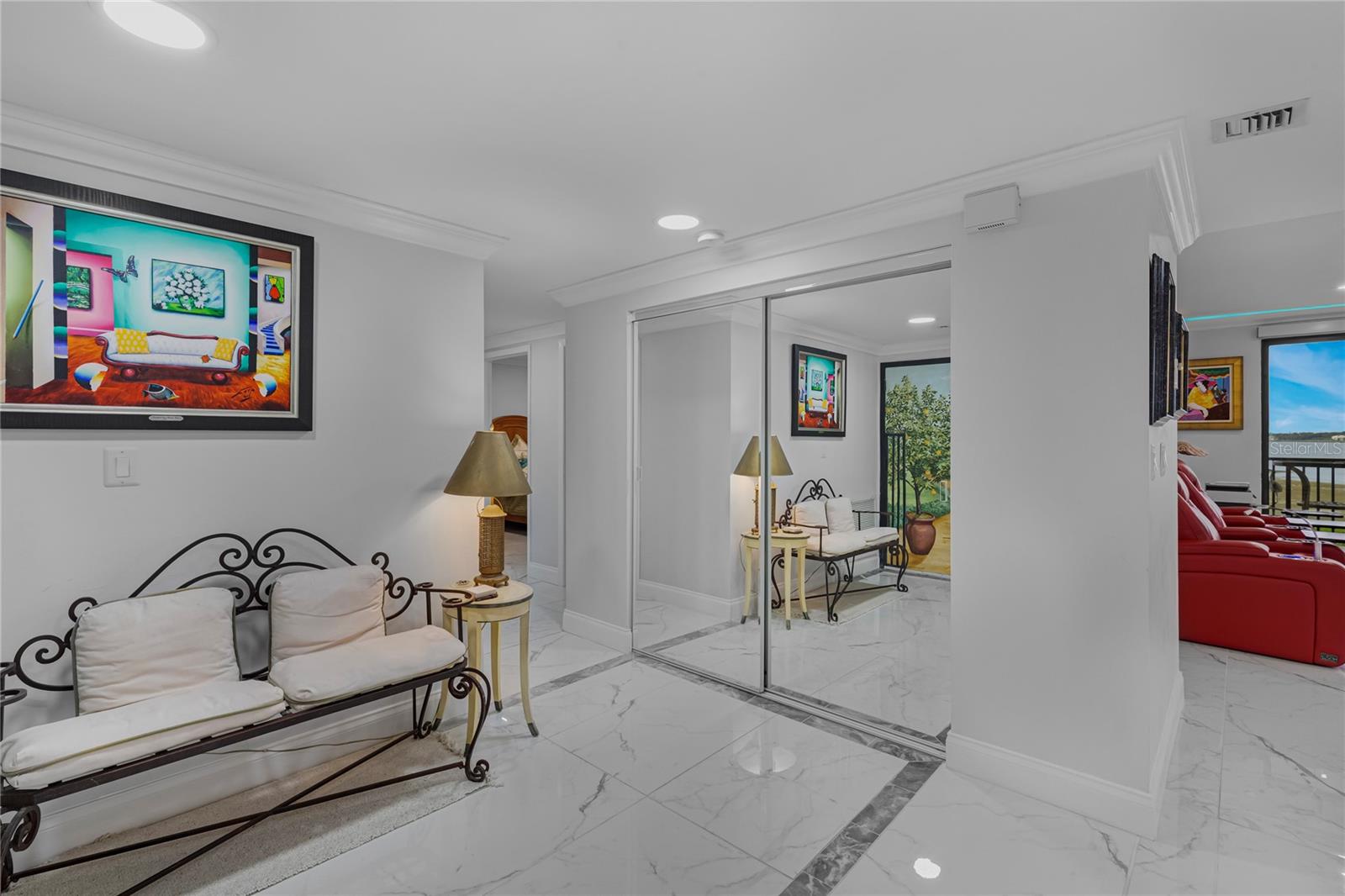 Image 3 of 37 For 1501 Gulf Boulevard 305