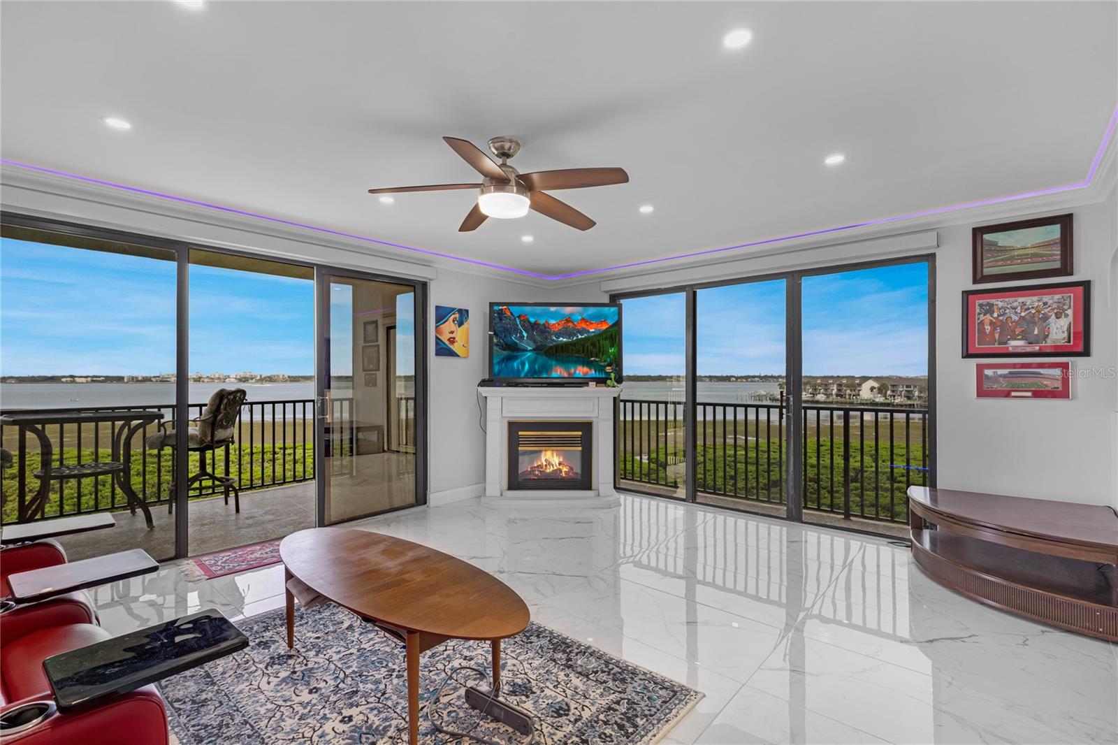 Image 6 of 37 For 1501 Gulf Boulevard 305