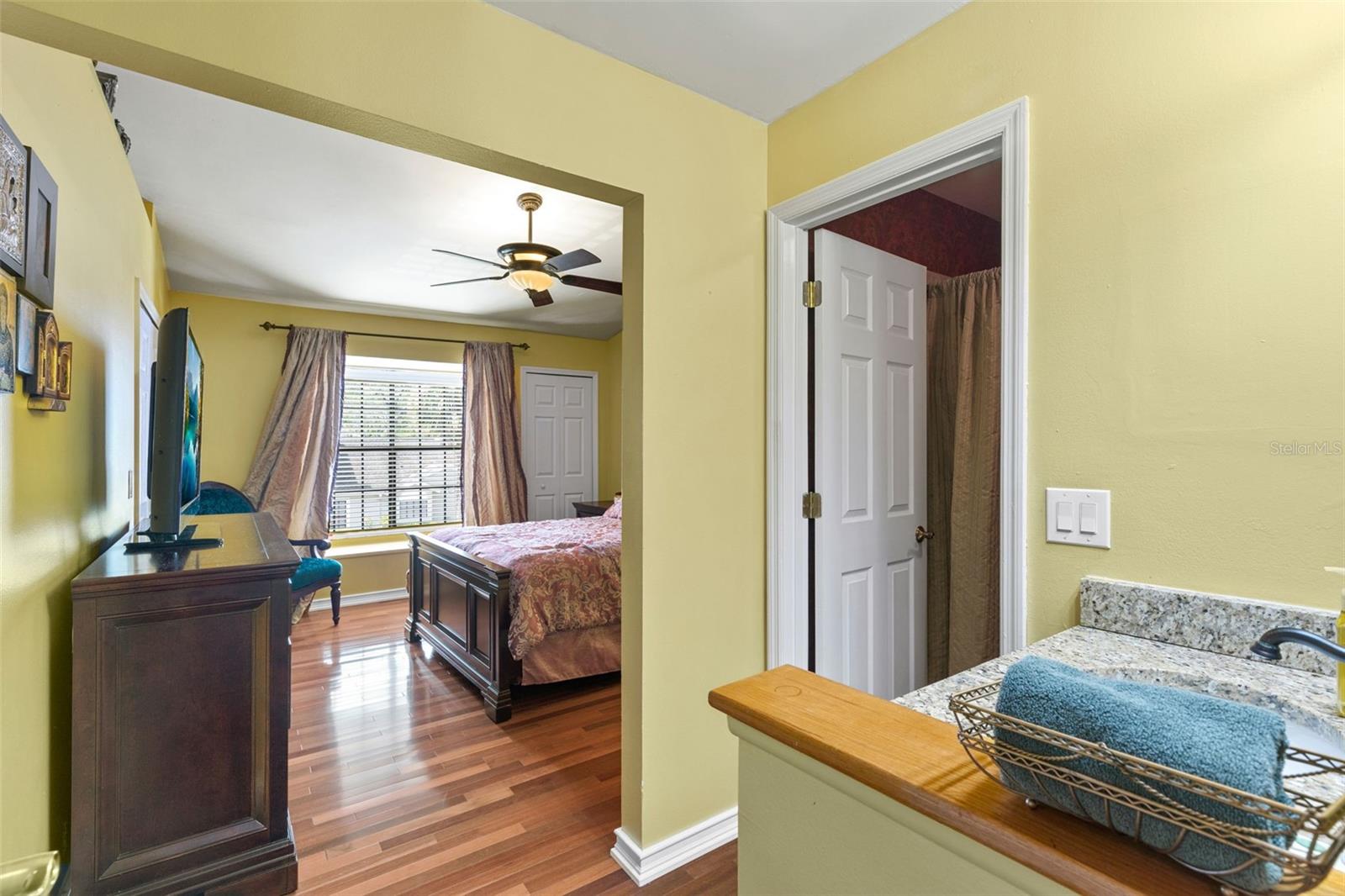 Image 16 of 39 For 5100 Burchette Road 2701