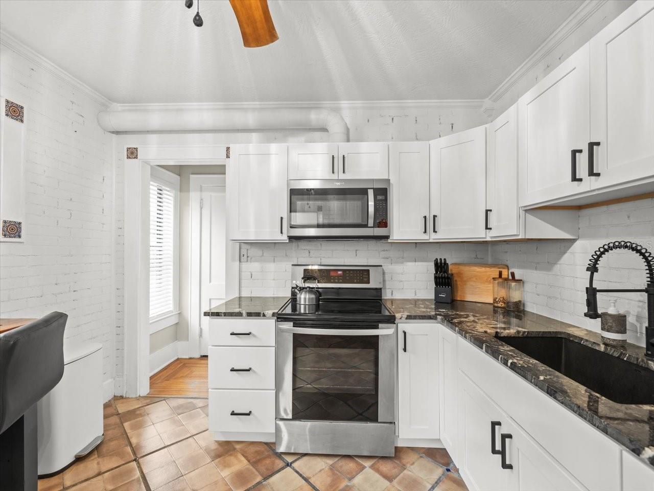 Image 10 of 41 For 1013 Magnolia Drive