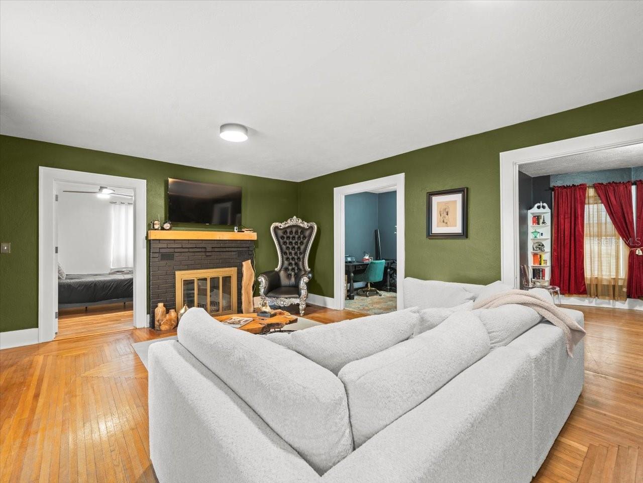 Image 21 of 41 For 1013 Magnolia Drive