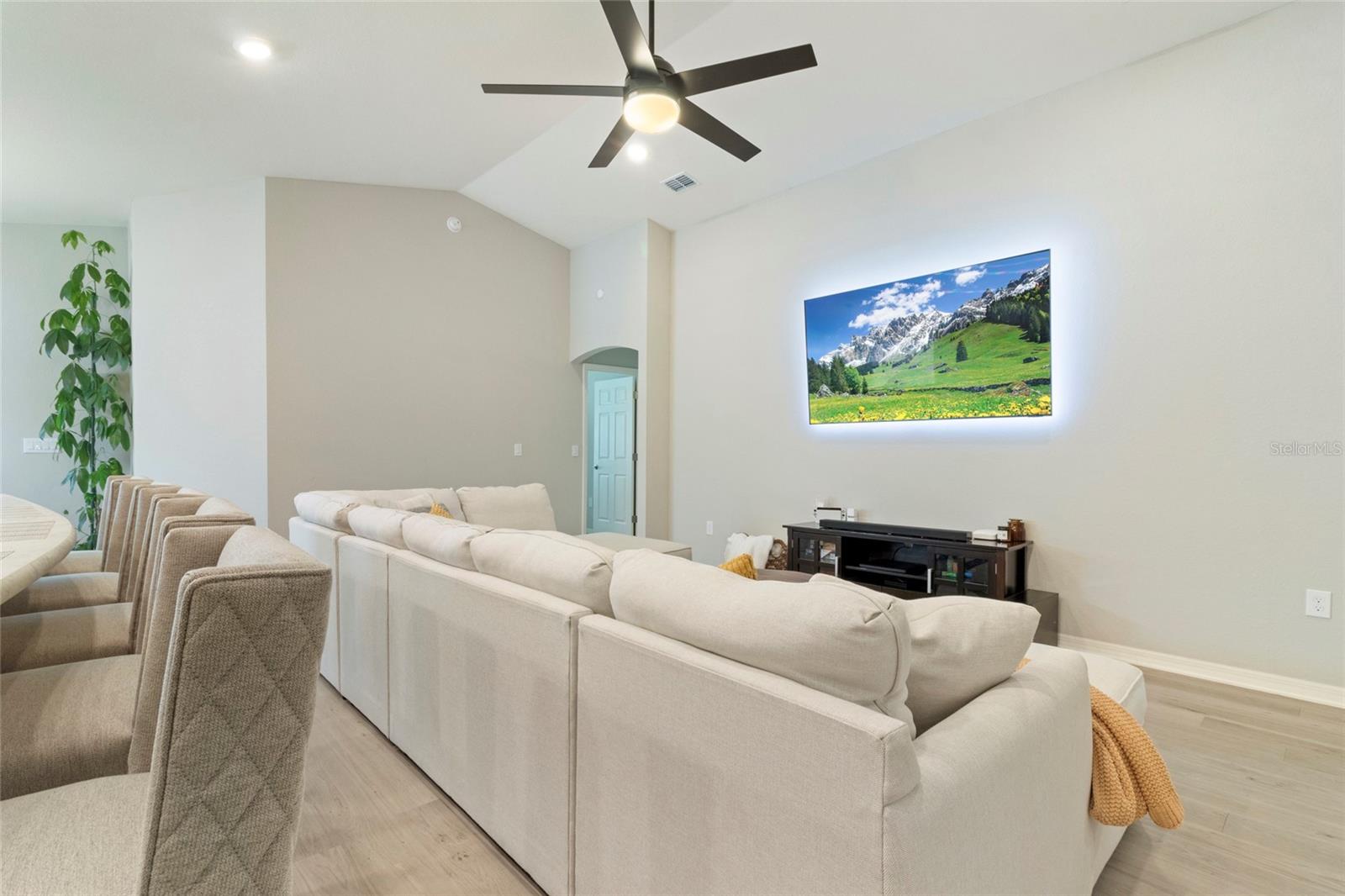 Image 14 of 42 For 1204 Mezzavalle Way