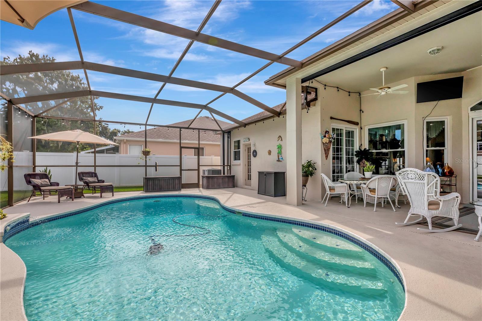 Image 3 of 56 For 18001 Sparrows Nest Drive