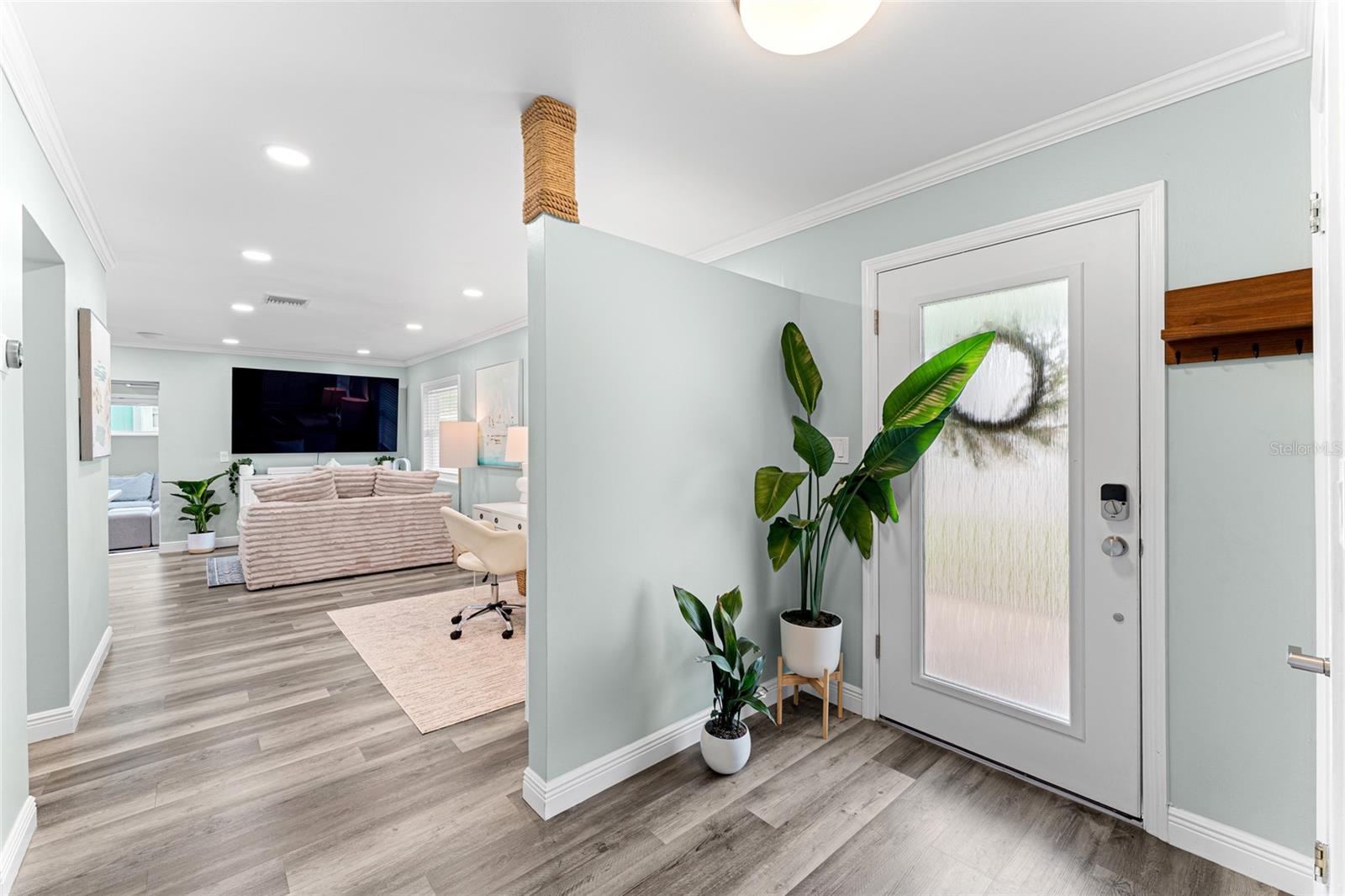 Image 12 of 82 For 10731 Dowry Ave