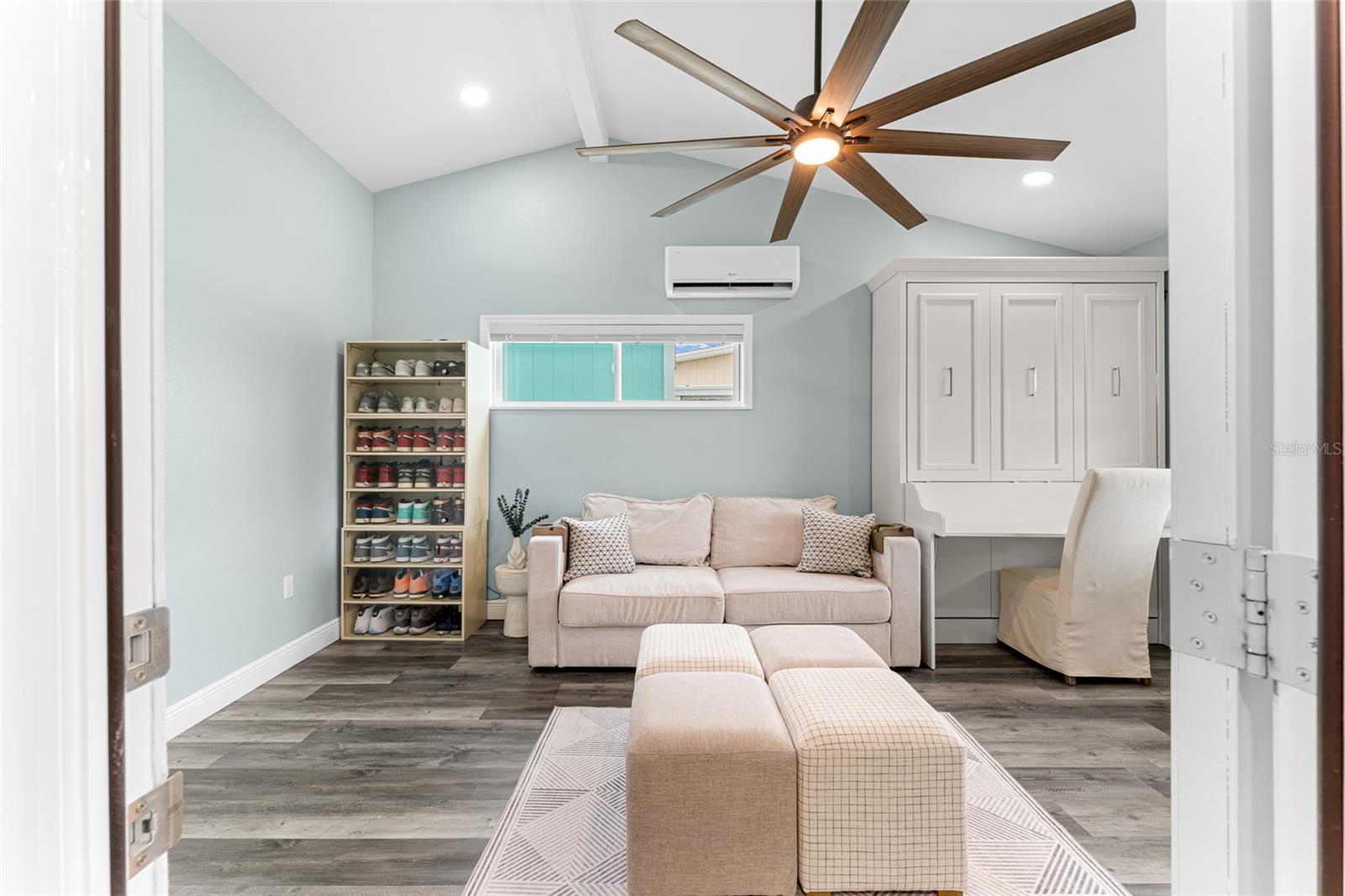 Image 36 of 82 For 10731 Dowry Ave