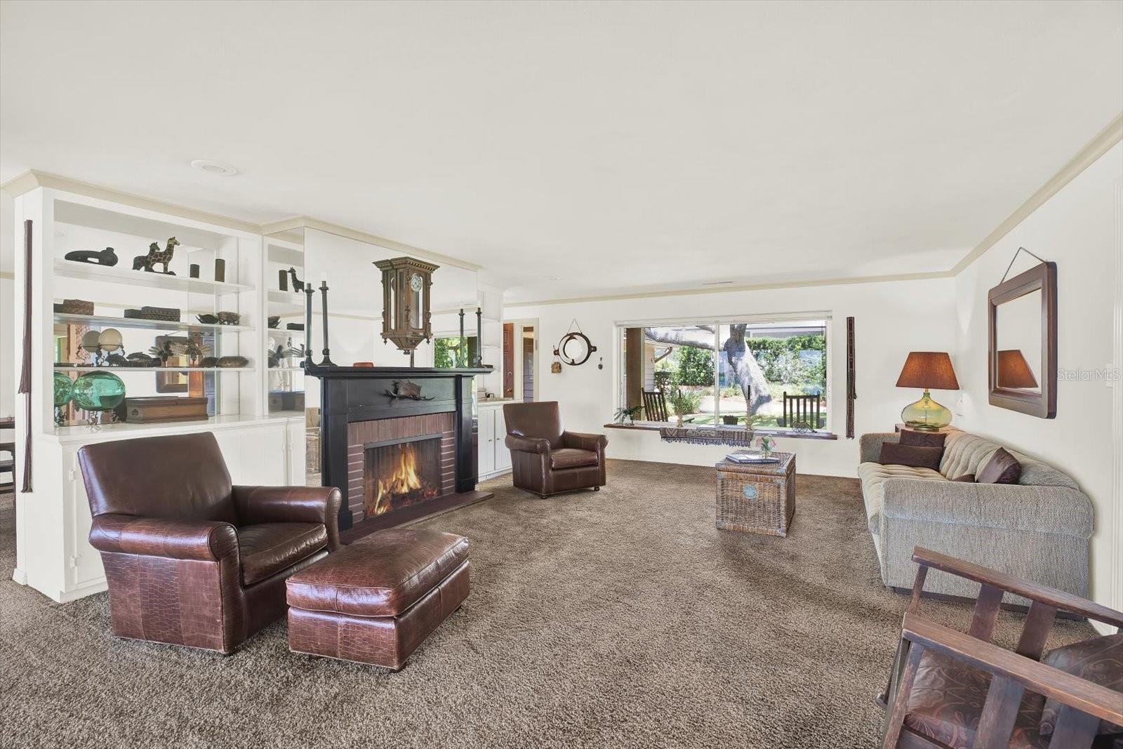 Image 25 of 63 For 4 Baybrook Place