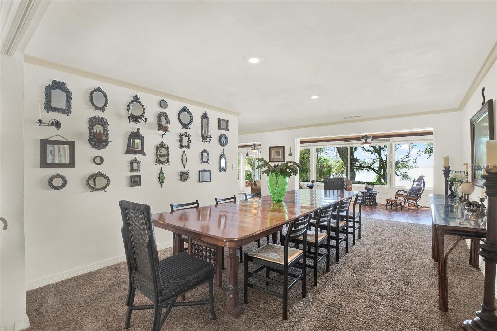 Image 31 of 63 For 4 Baybrook Place
