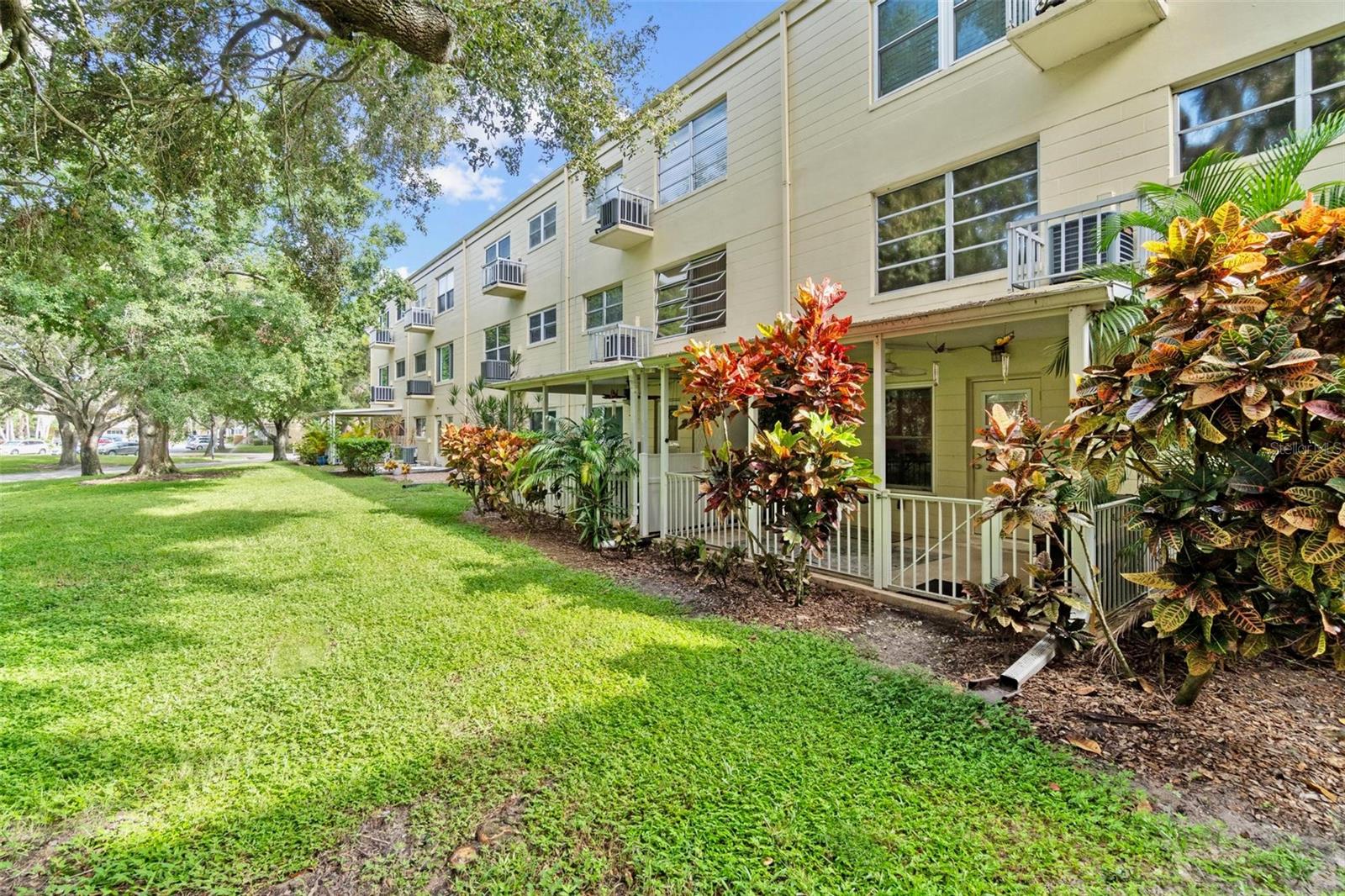 Image 19 of 77 For 2253 Norwegian Drive 17