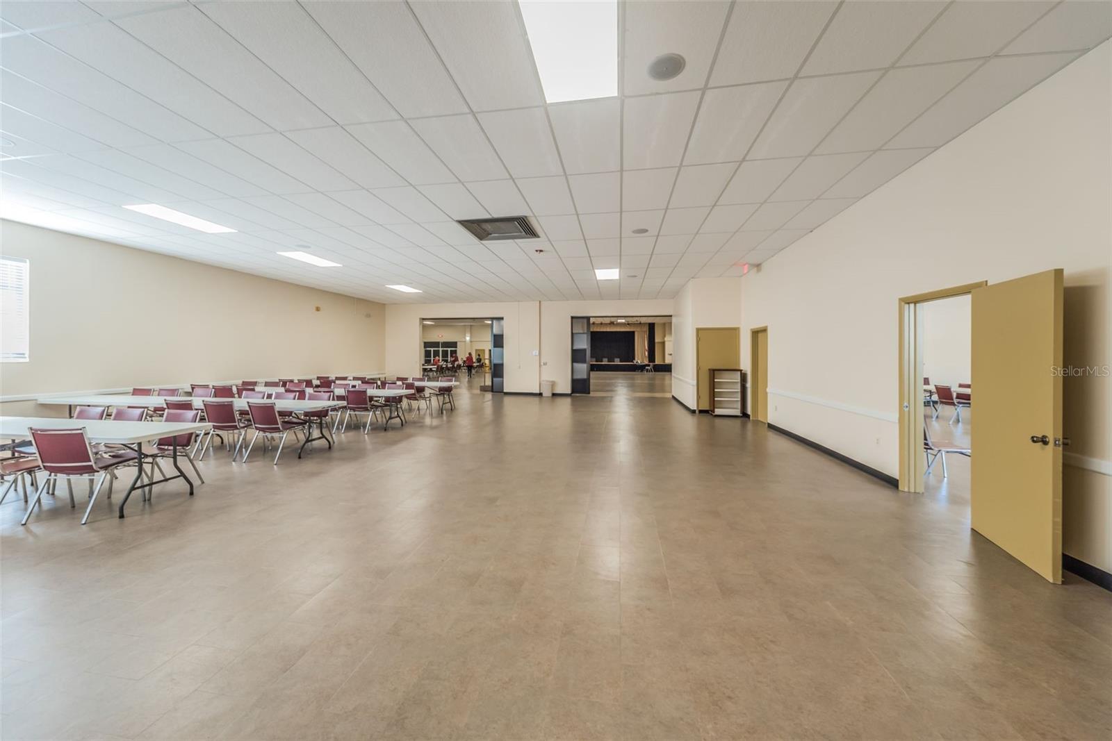 Image 45 of 77 For 2253 Norwegian Drive 17