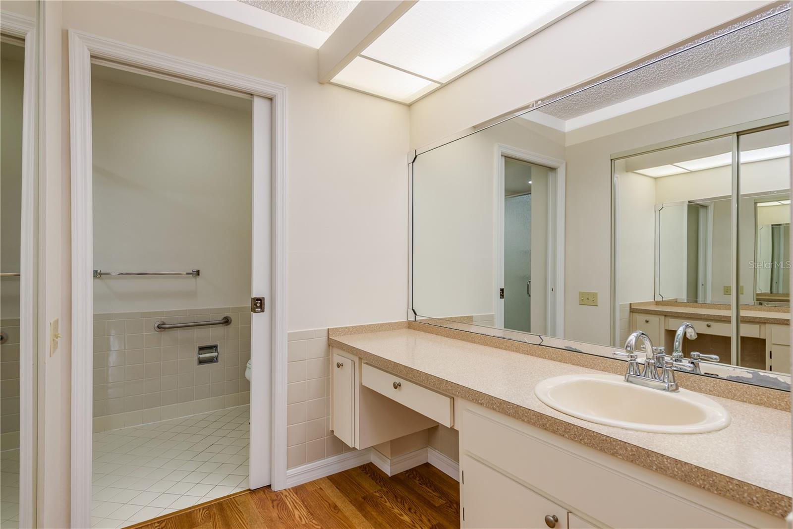 Image 18 of 33 For 4140 Castlewood Drive