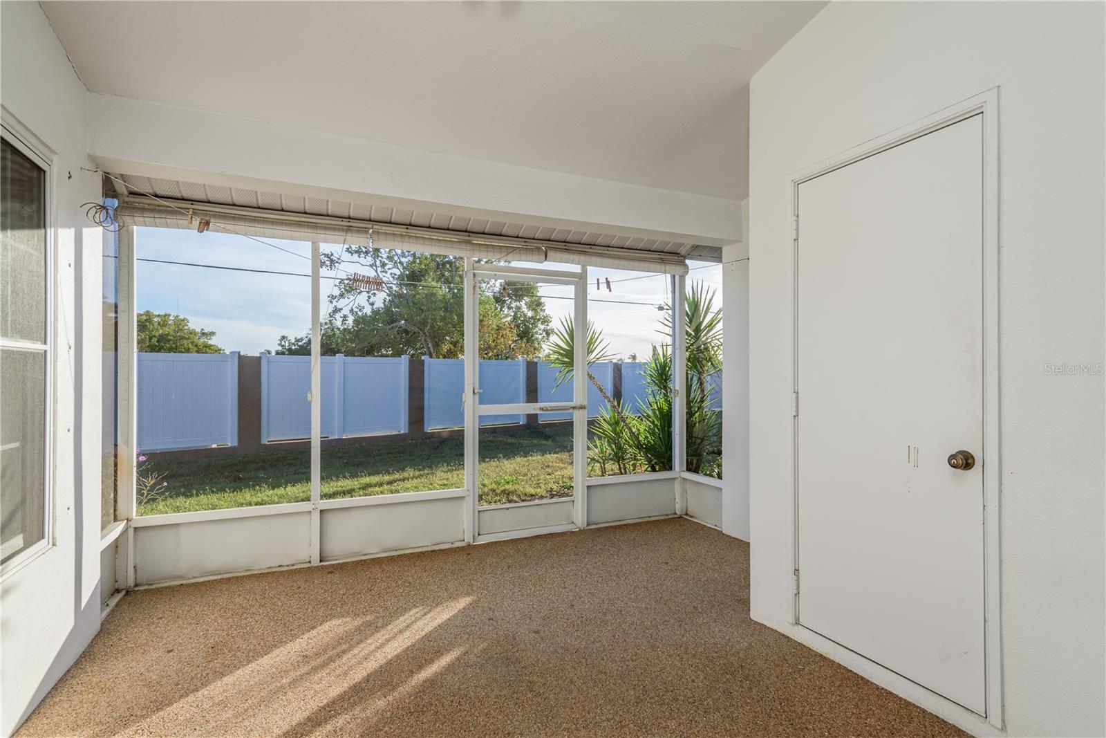 Image 26 of 33 For 4140 Castlewood Drive