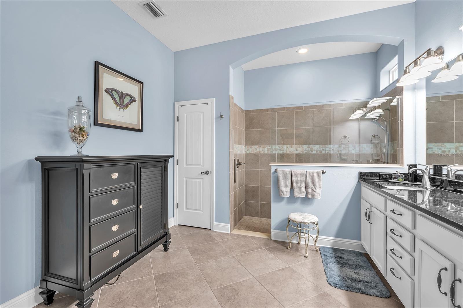 Image 29 of 43 For 6013 Shell Ridge Dr