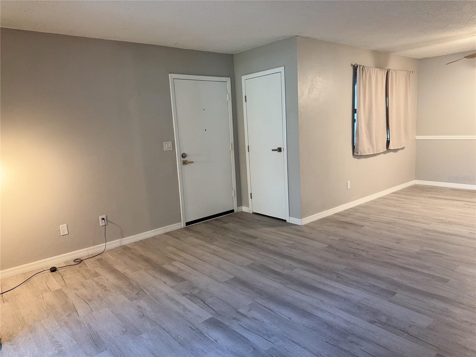 Image 4 of 27 For 6519 Newberry Road 103