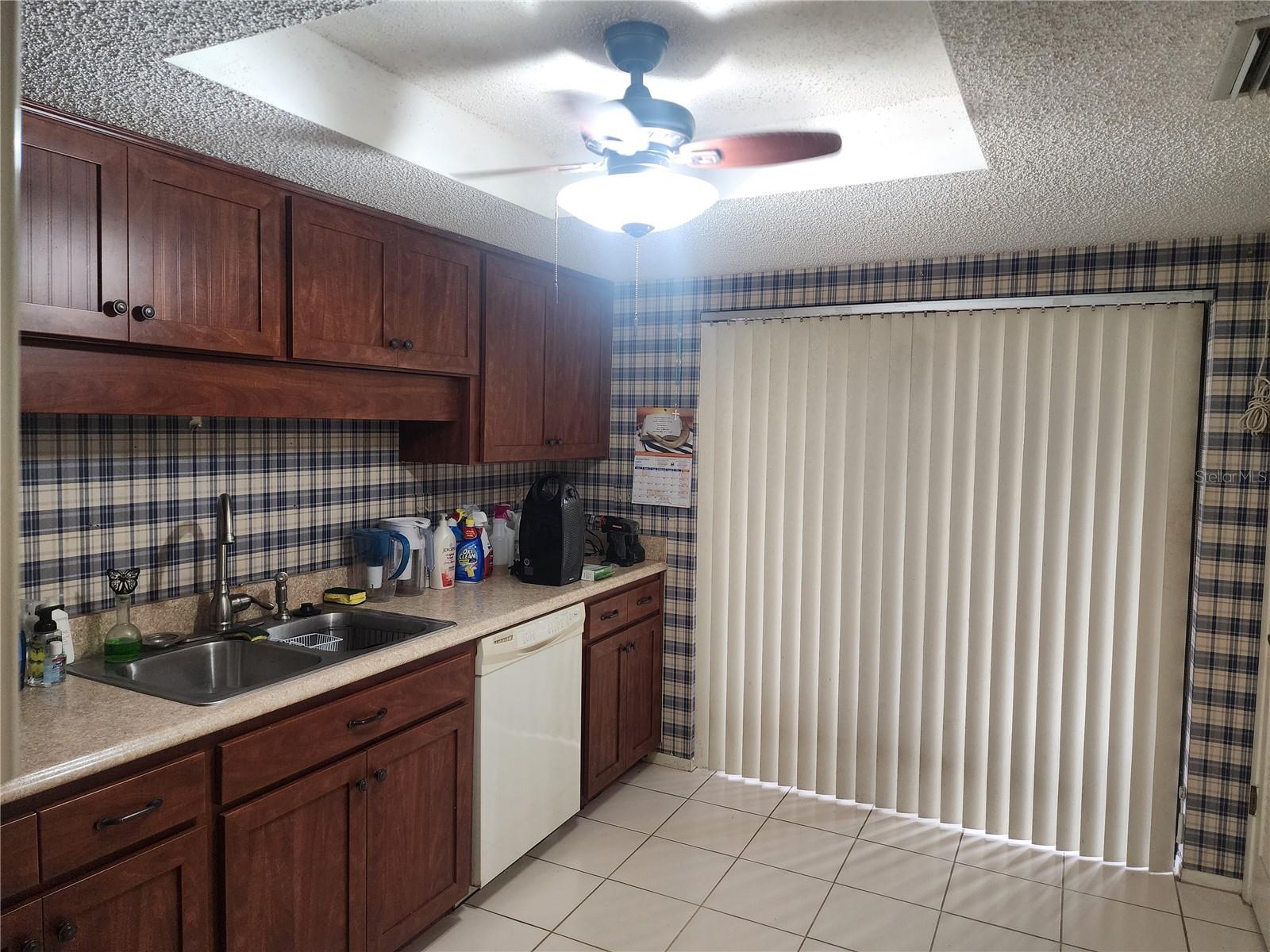 Image 15 of 26 For 603 Baldwin Avenue B