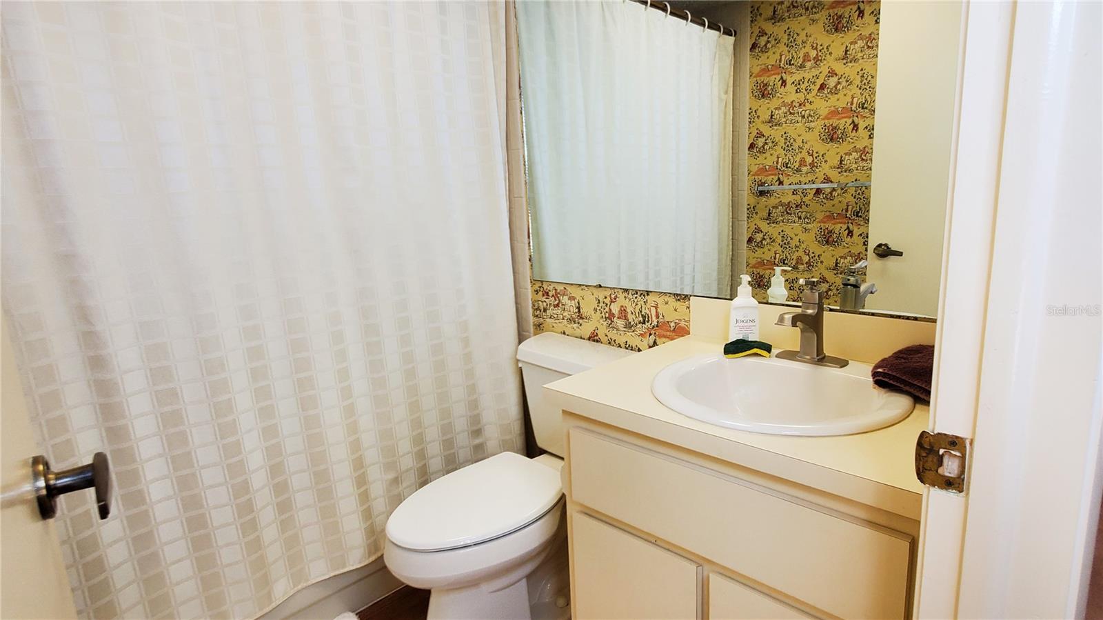 Image 25 of 26 For 603 Baldwin Avenue B