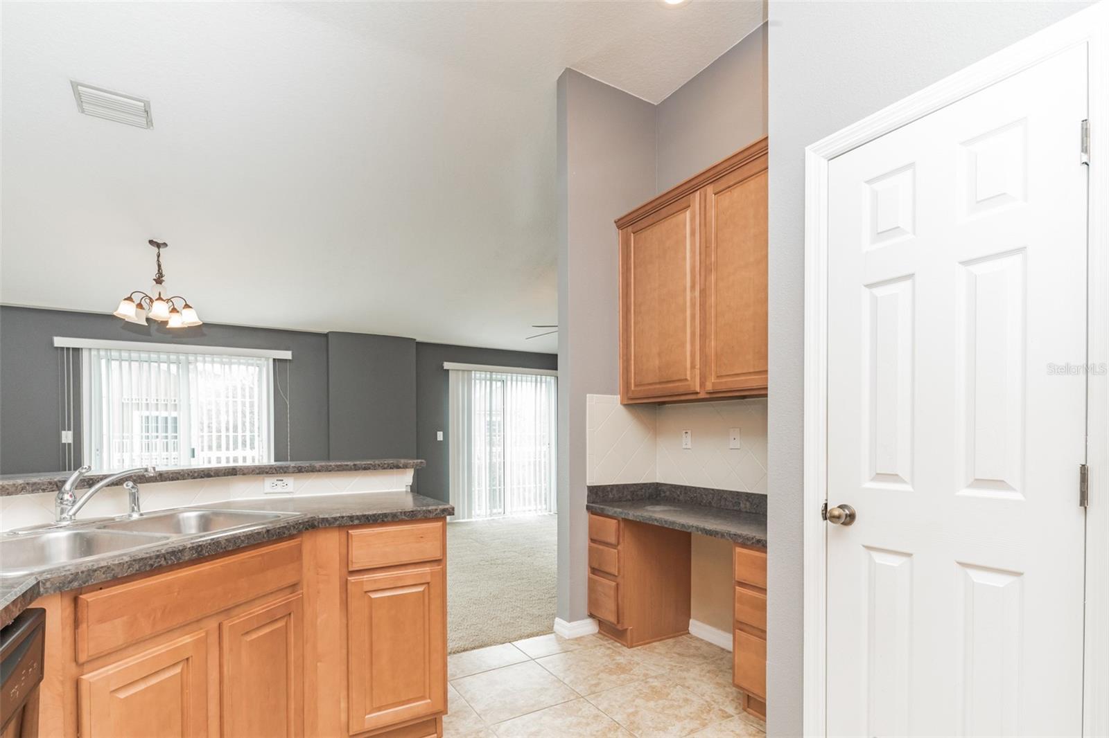 Image 8 of 24 For 6723 Breezy Palm Drive