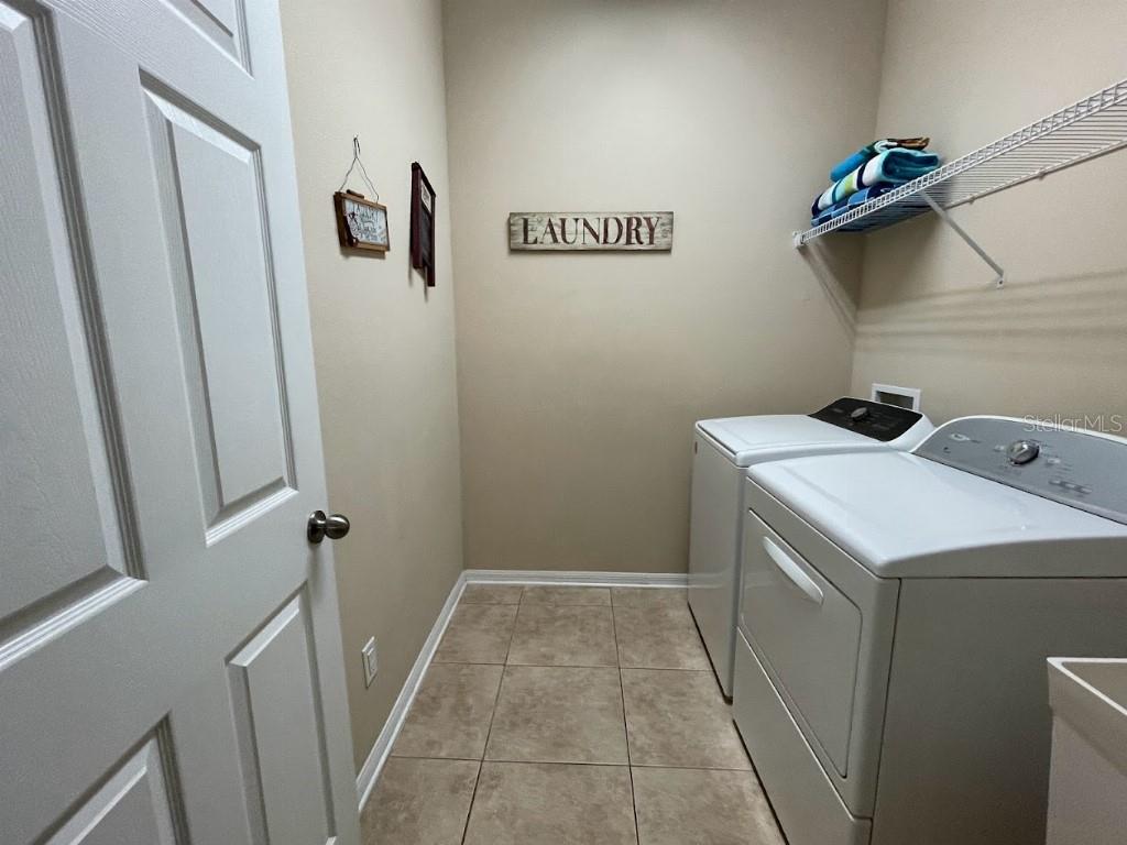 Image 21 of 41 For 4333 Highcroft Drive