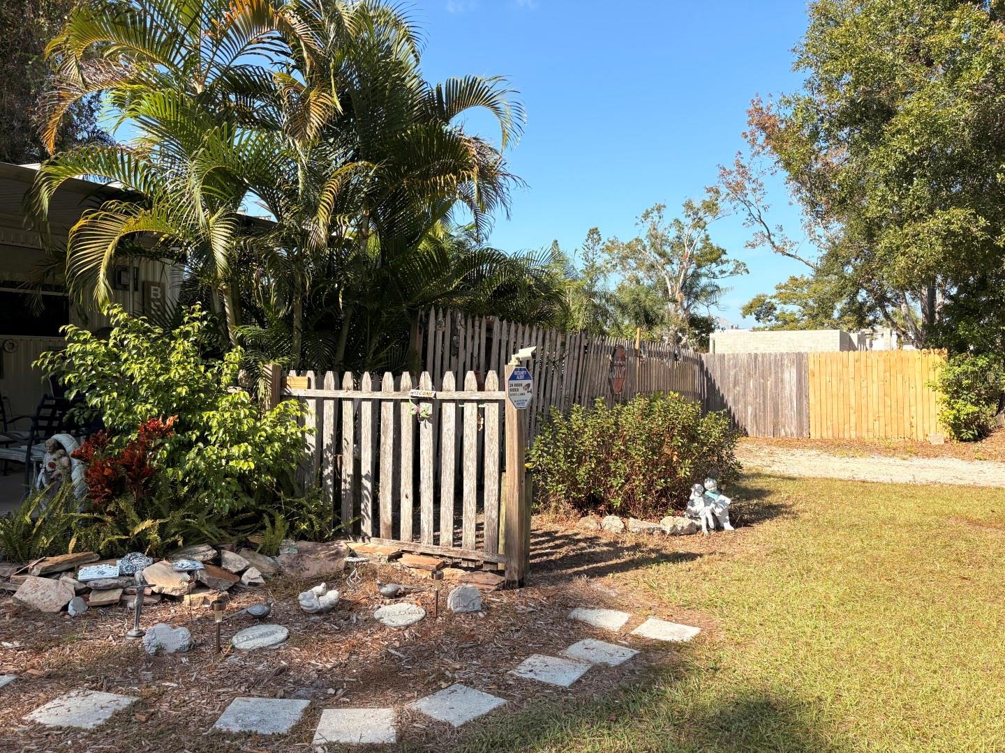 Image 28 of 41 For 5112 80th Way N